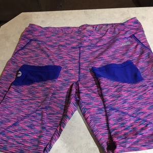 XL Avia Workout Capri's